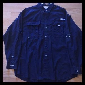 Men’s Columbia button up shirt